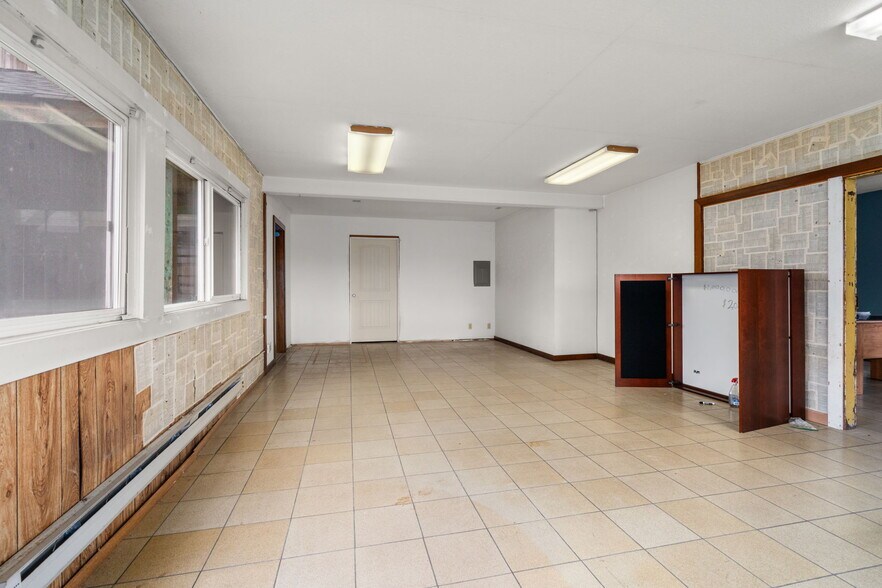 More Photos Of 614 NW Folsom St, Chehalis Office Residential For Sale