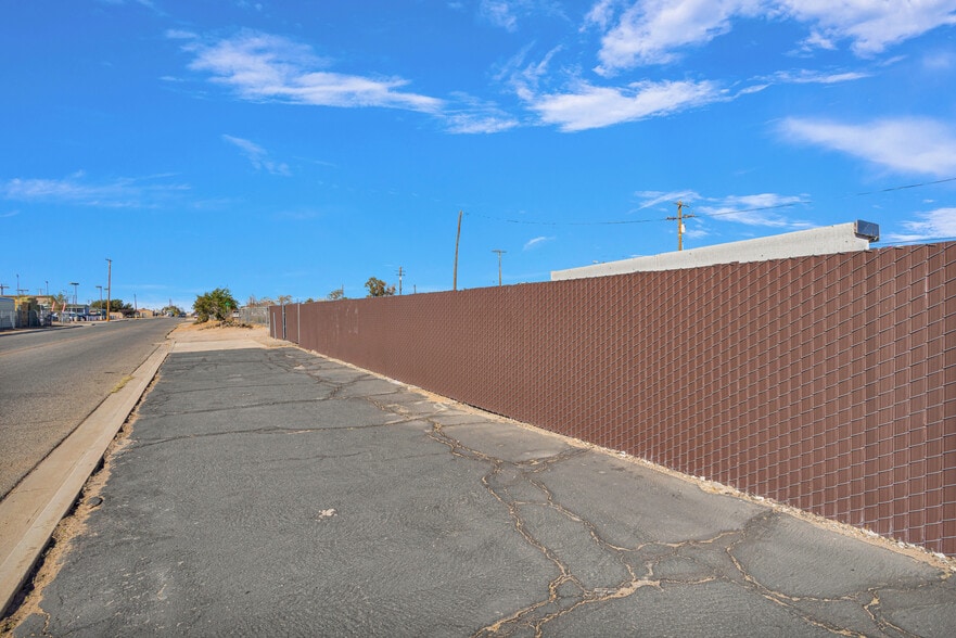 More Photos Of 9464 Hesperia Rd, Hesperia Freestanding For Sale