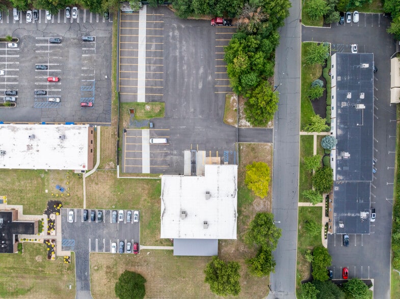 More Photos Of 154 Tices Ln, East Brunswick Manufacturing For Sale