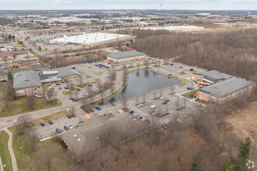 More Photos Of 3235-3299 N Wellness Dr, Holland Medical For Lease