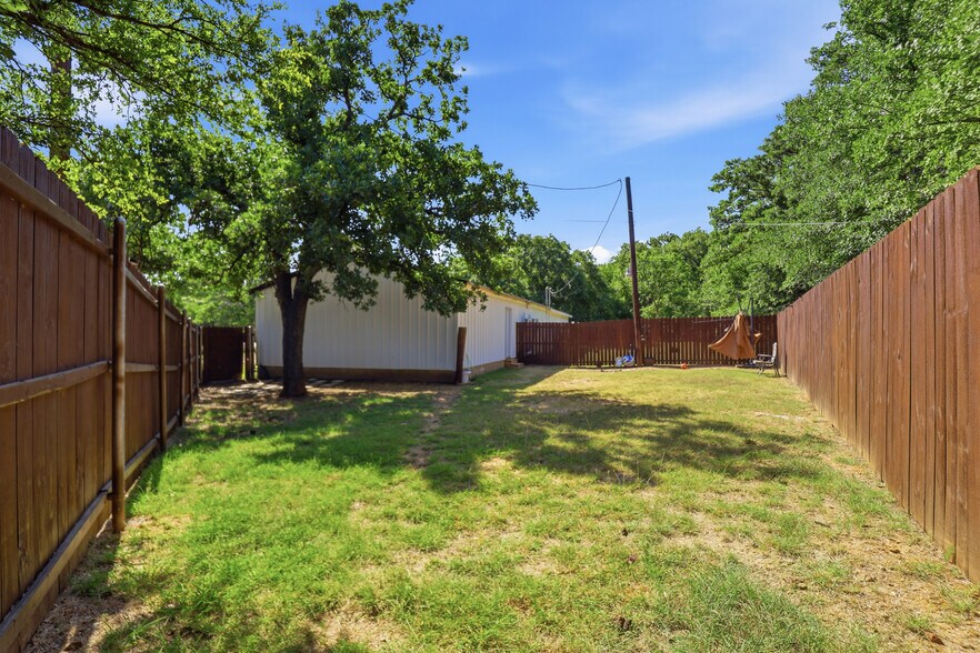 More Photos Of 6720 Dick Price Rd, Mansfield Office For Lease