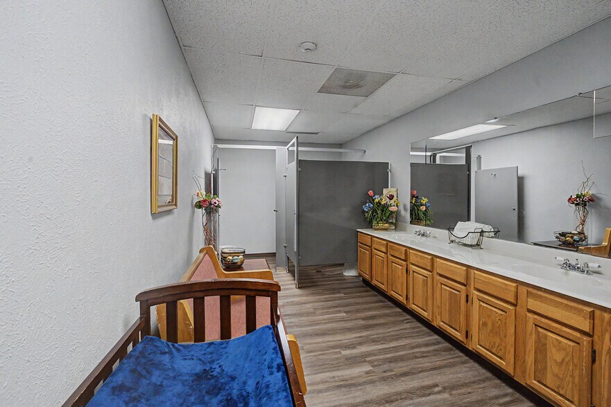 More Photos Of 2111 Skyline Dr, Mesquite Religious Facility For Sale