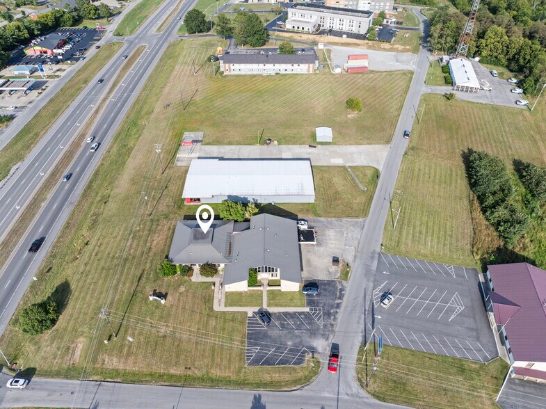 More Photos Of 100 Brenda Ave, Danville Medical For Sale