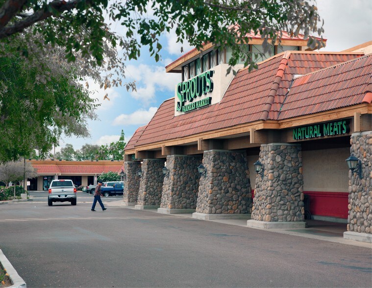 More Photos Of 5130 W Peoria Ave, Glendale Supermarket For Sale
