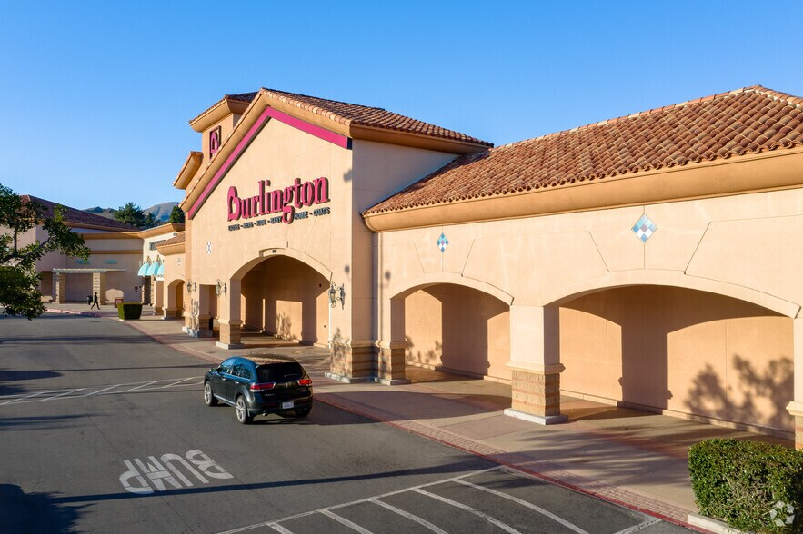 More Photos Of Rinaldi St, Northridge Unknown For Lease