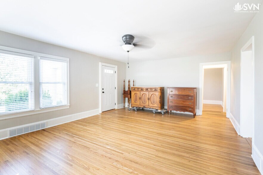 More Photos Of 2761 Lexington Rd, Richmond Office For Lease