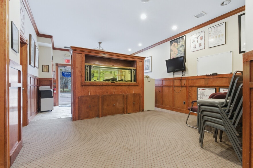 More Photos Of 275 Elm St, North Attleboro Office For Sale