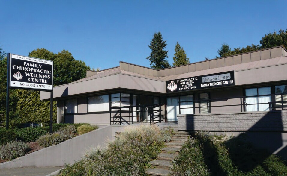 More Photos Of 33623 Wildwood Dr, Abbotsford Medical For Lease