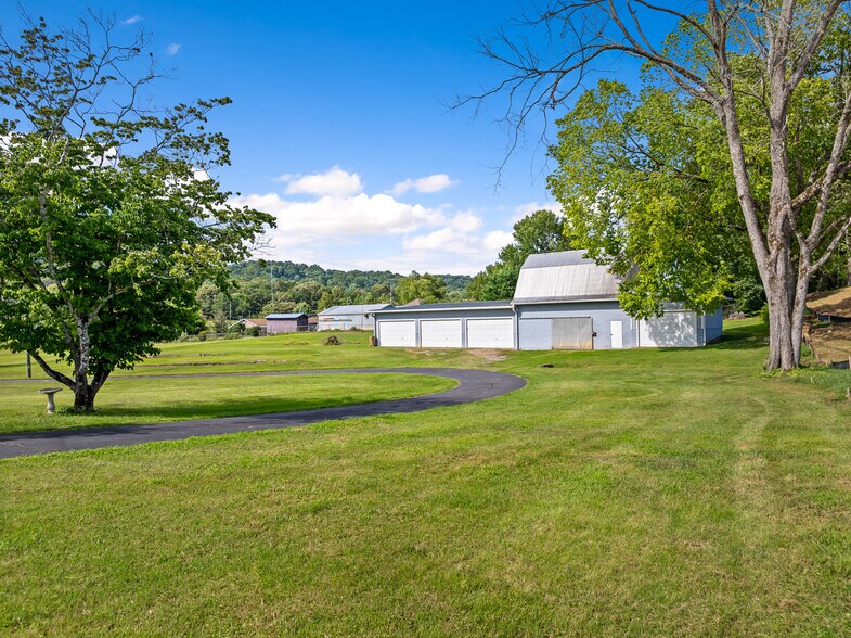 More Photos Of 3320 Bakertown Rd, Knoxville Multifamily For Sale