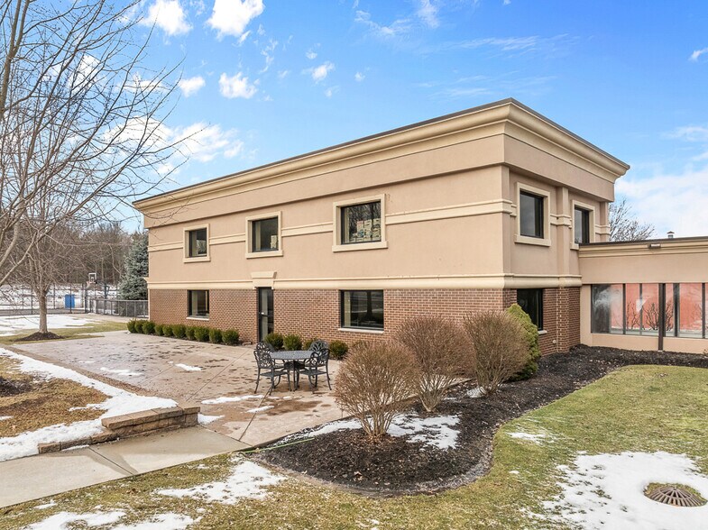 More Photos Of 6555 Dean Memorial Pky, Hudson Medical For Sale