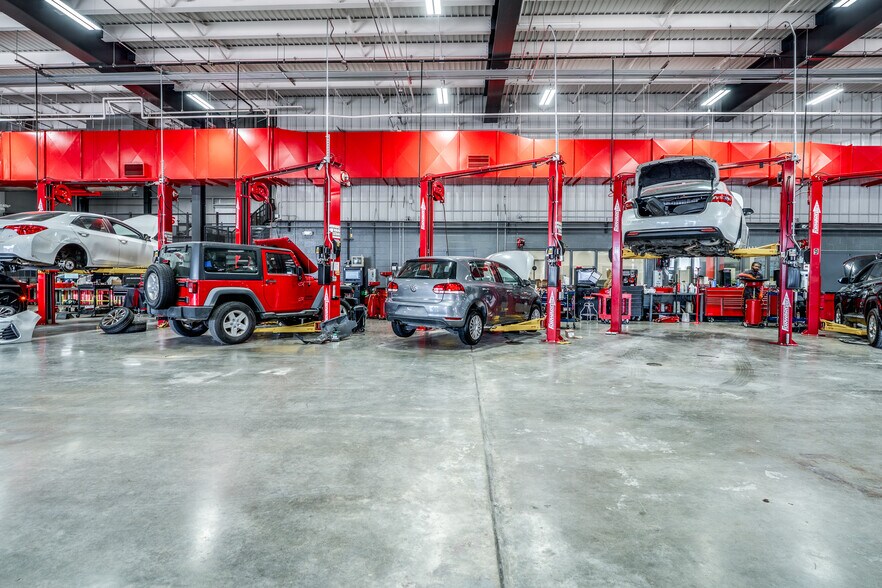 More Photos Of 20701 E 81st St, Broken Arrow Manufacturing For Sale