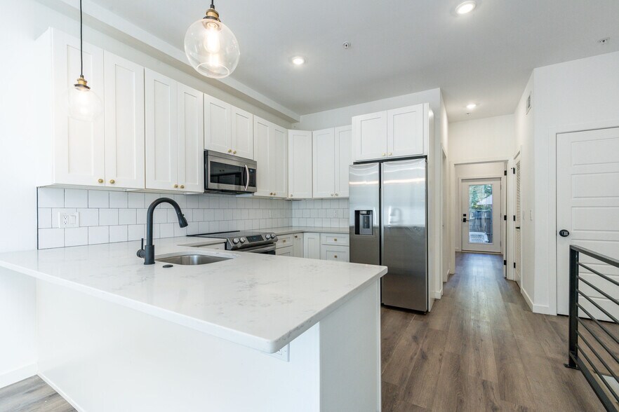 More Photos Of 1735 S 23rd St, Philadelphia Apartments For Sale