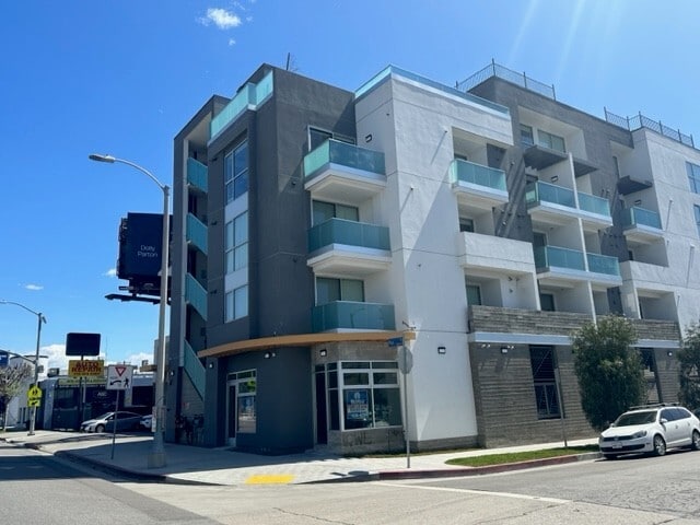 More Photos Of 11588-11590 W Pico Blvd, Los Angeles Apartments For Lease