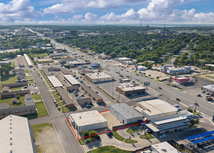 More Photos Of 4520 Fort Ave, Waco Warehouse For Sale