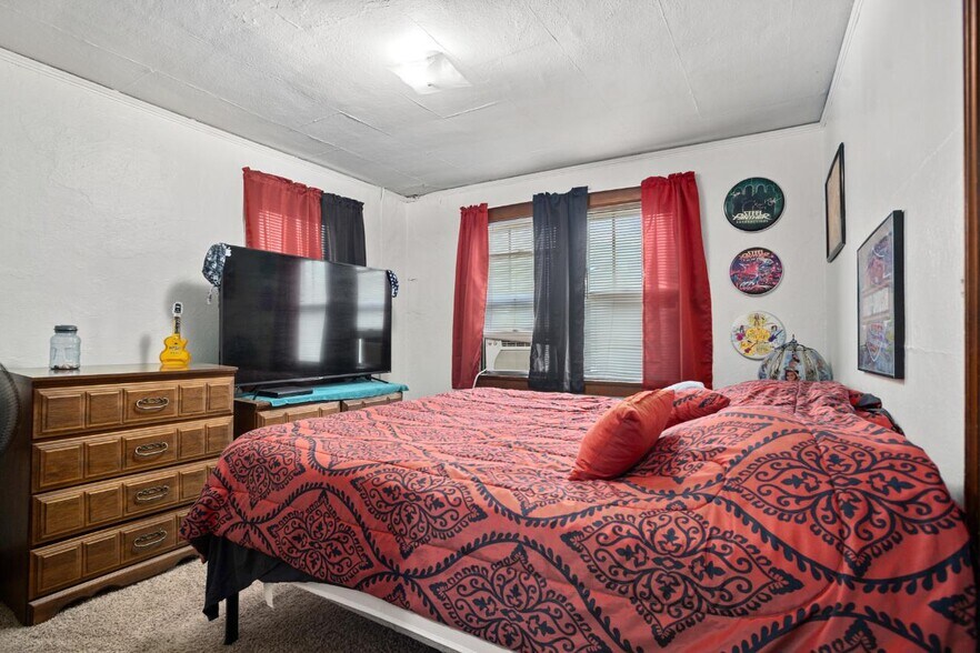 More Photos Of 2 University Ave W, Minot Apartments For Sale