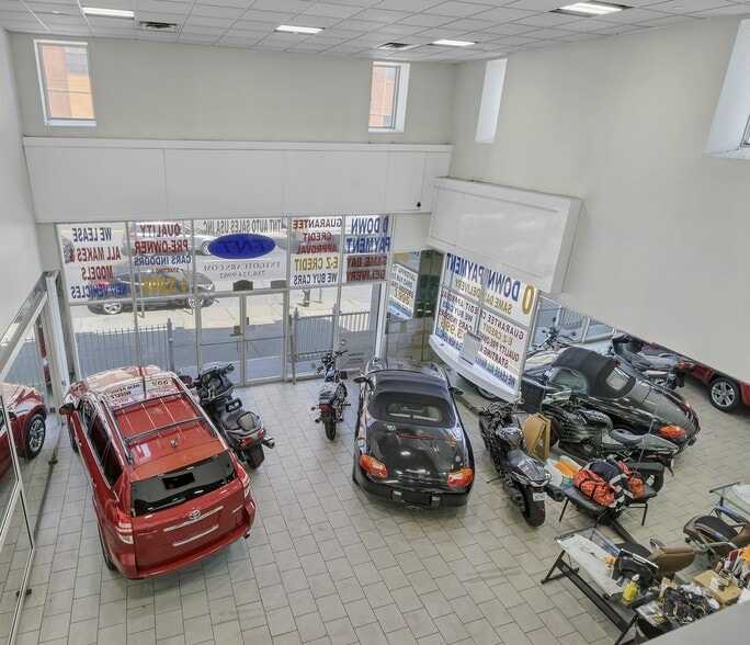 More Photos Of 3766 Boston Rd, Bronx General Retail For Lease