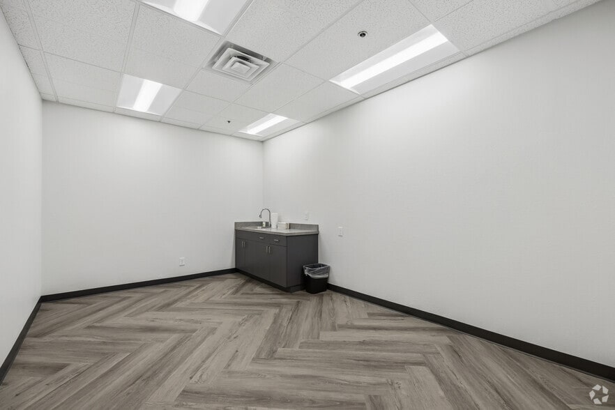 More Photos Of 2200 Denton Dr, Austin Unknown For Lease