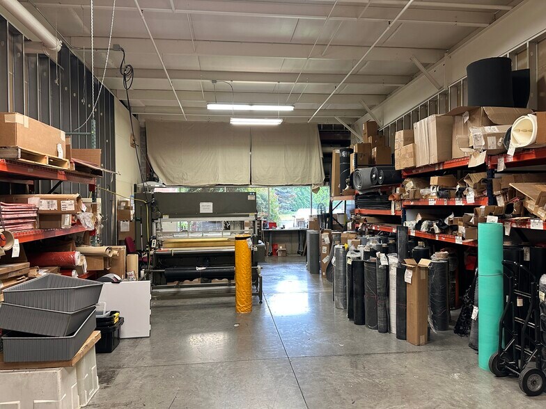 More Photos Of 11114-11158 James St, Zeeland Warehouse For Sale