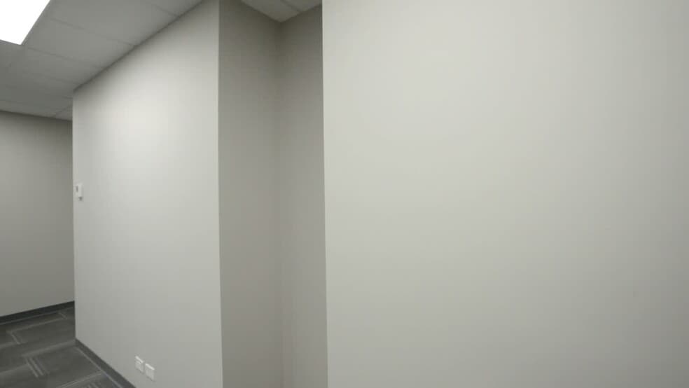 More Photos Of 9950 Lawrence Ave, Schiller Park Unknown For Lease