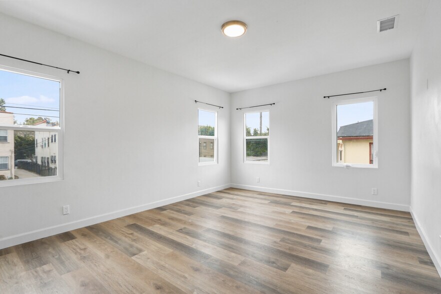 More Photos Of 128 S Edgemont St, Los Angeles Apartments For Sale