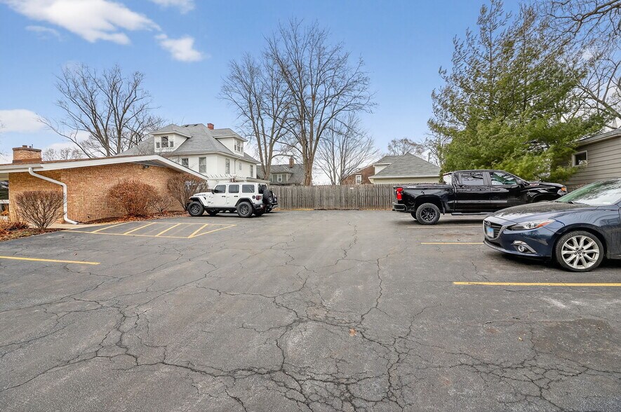 More Photos Of 207 Webster St, Batavia Office Residential For Sale