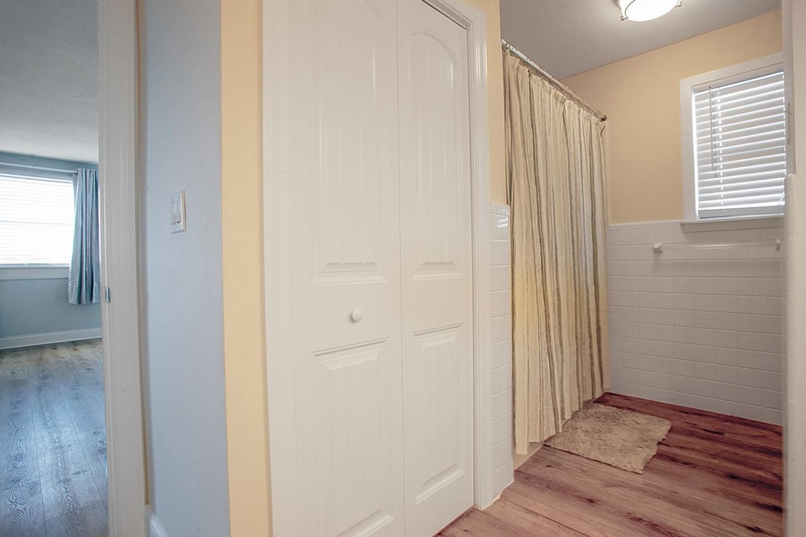 More Photos Of 6109 Atlantic Ave, Wildwood Crest Specialty For Sale