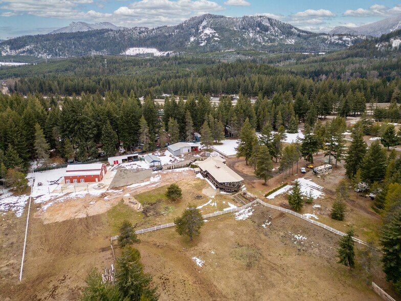 More Photos Of 180 Silver Ridge Ranch Rd, Easton Trailer Camper Park For Sale