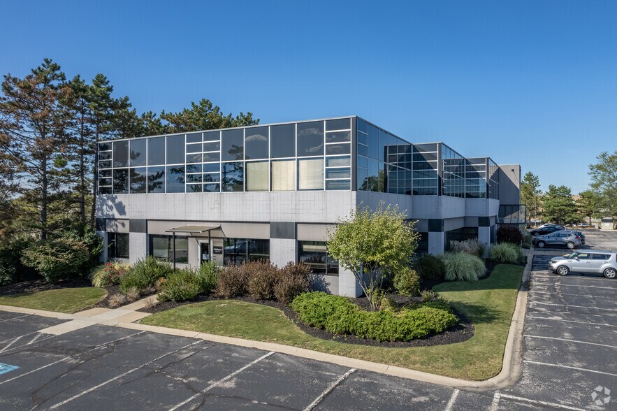 More Photos Of 23625 Commerce Park, Beachwood Office For Sale