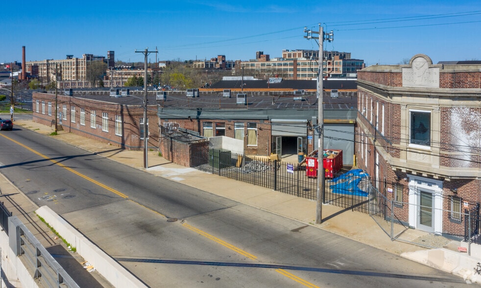 More Photos Of 3251 Fox St, Philadelphia Warehouse For Lease