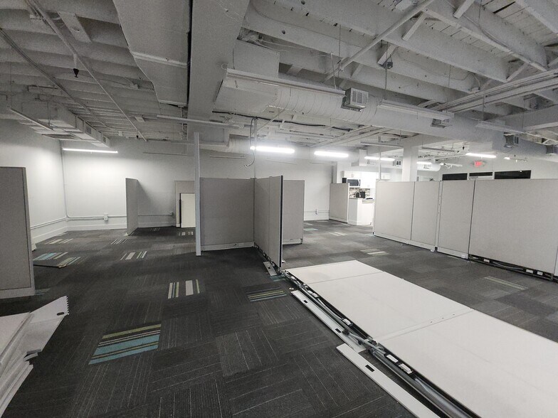 More Photos Of 333 1st St N, Jacksonville Beach Office For Lease