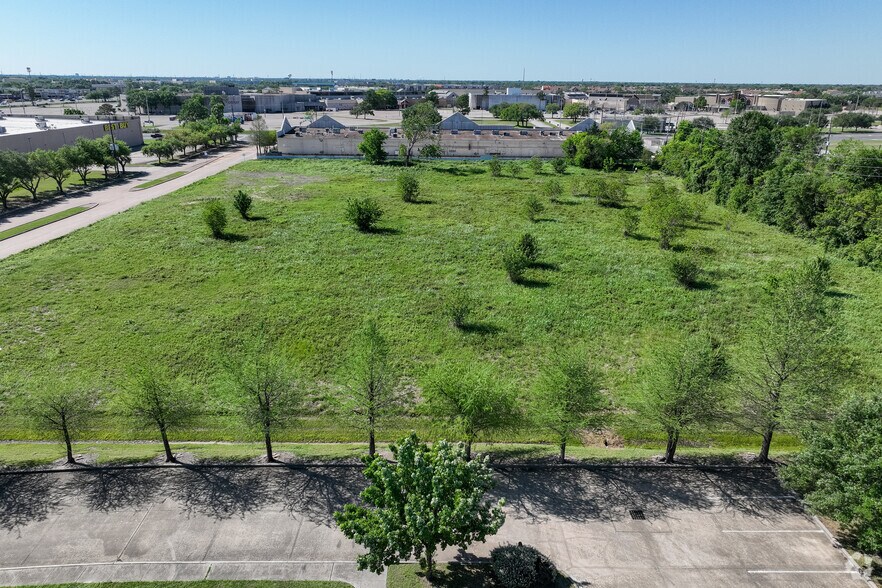 More Photos Of Hwy 6, Houston Land For Sale
