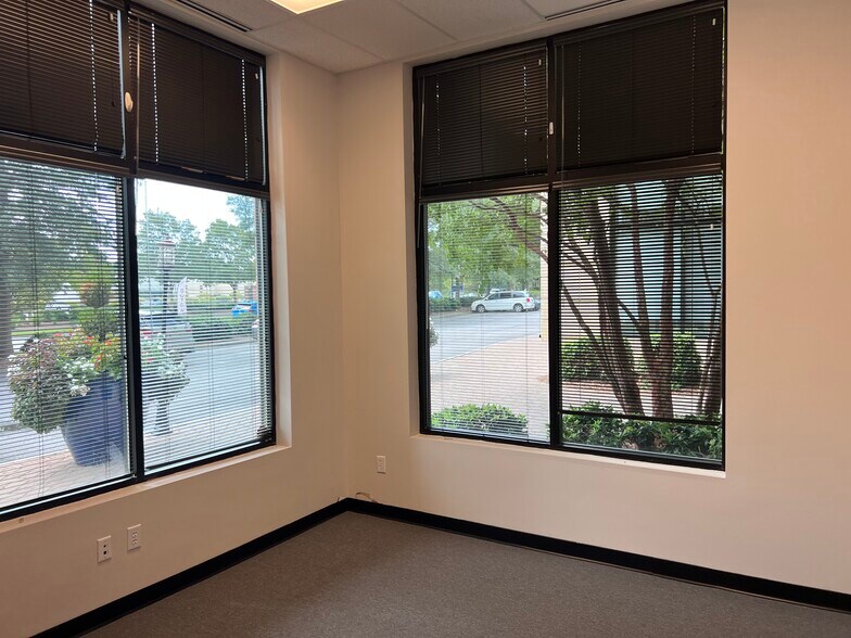 More Photos Of 1221 Bower Pky, Columbia Office Residential For Lease