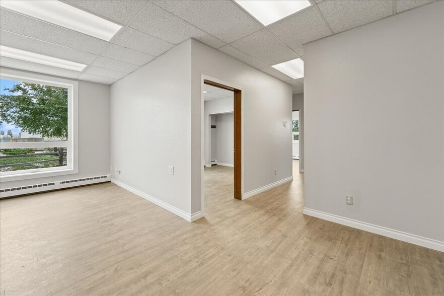 More Photos Of 3408 International St, Fairbanks Warehouse For Lease