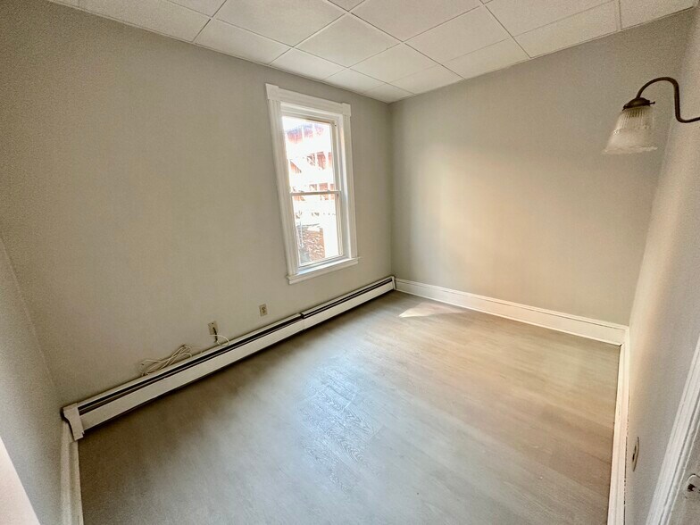 More Photos Of , Hartford Multifamily For Sale