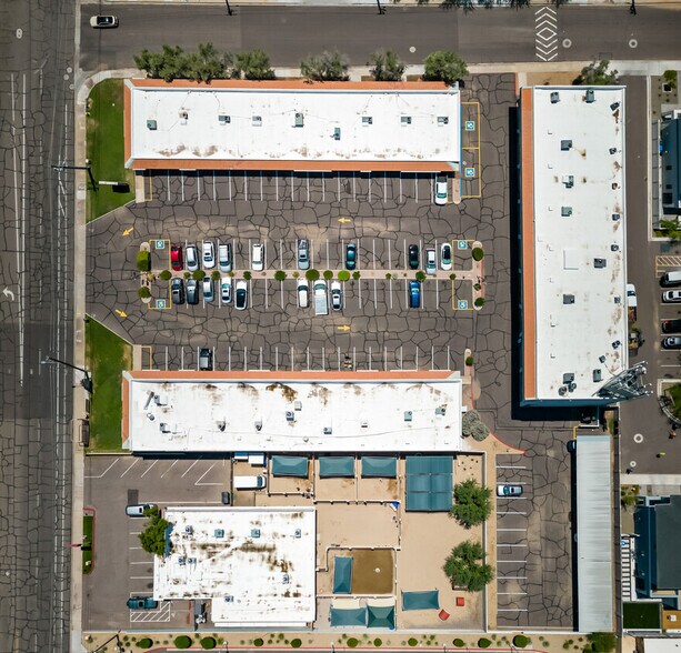 More Photos Of 10210 N 32nd St, Phoenix Unknown For Lease