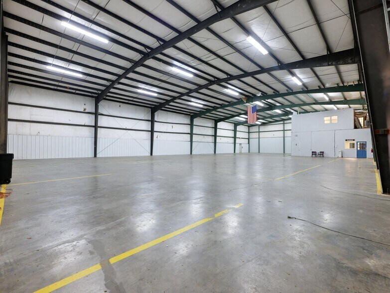 More Photos Of 1225 Royal Dr, Conyers Warehouse For Lease
