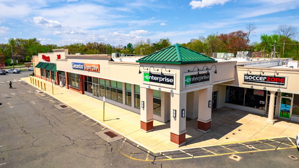 More Photos Of 190 Baldwin Rd, Parsippany General Retail For Lease