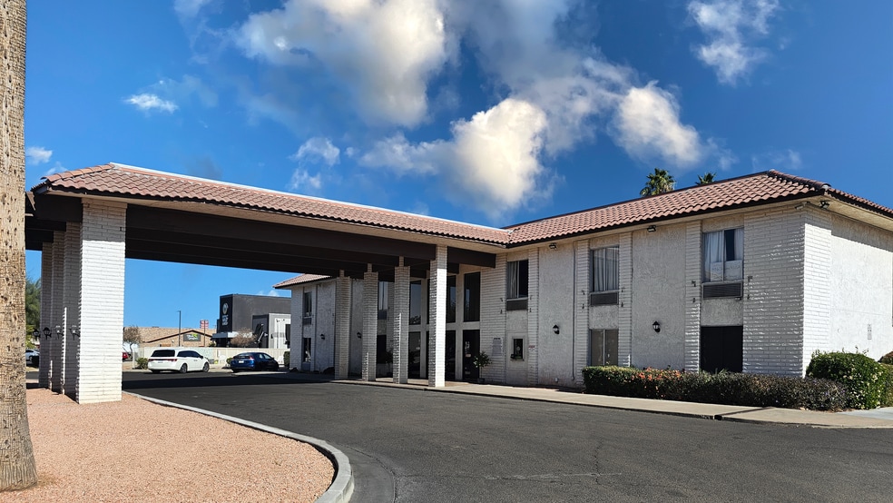 Primary Photo Of 10402 N Black Canyon Hwy, Phoenix Hotel For Sale