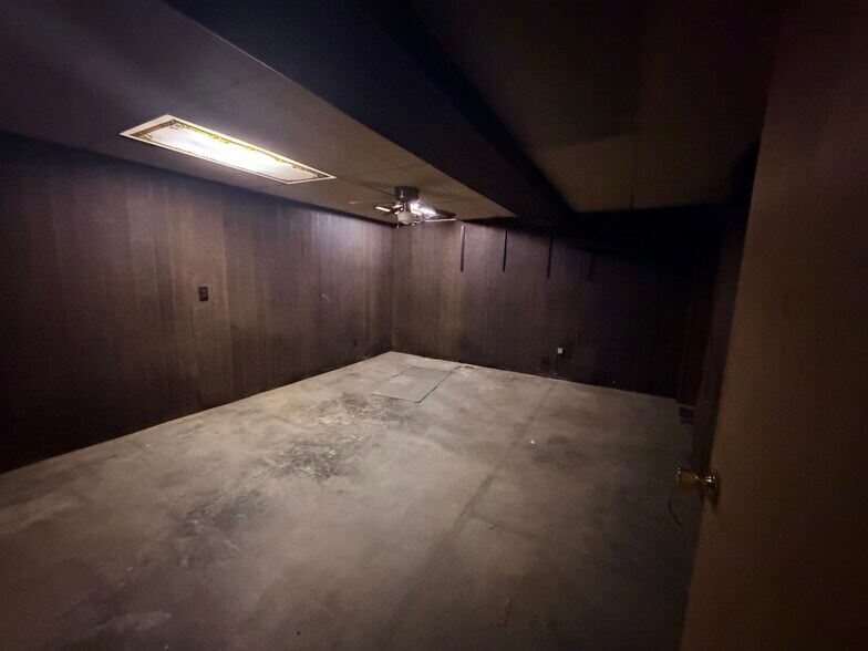 More Photos Of 2280 S Rock City Rd, Ridott Multifamily For Sale