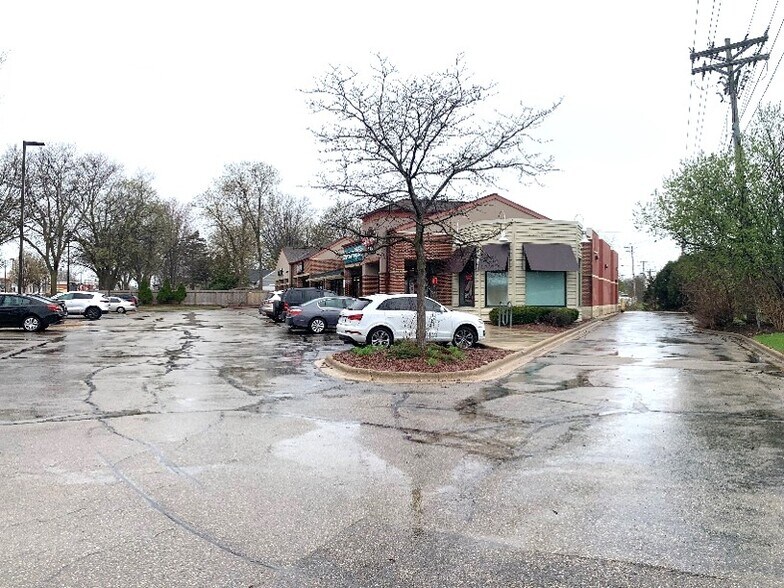 More Photos Of 3868 E Washington Ave, Madison Freestanding For Lease