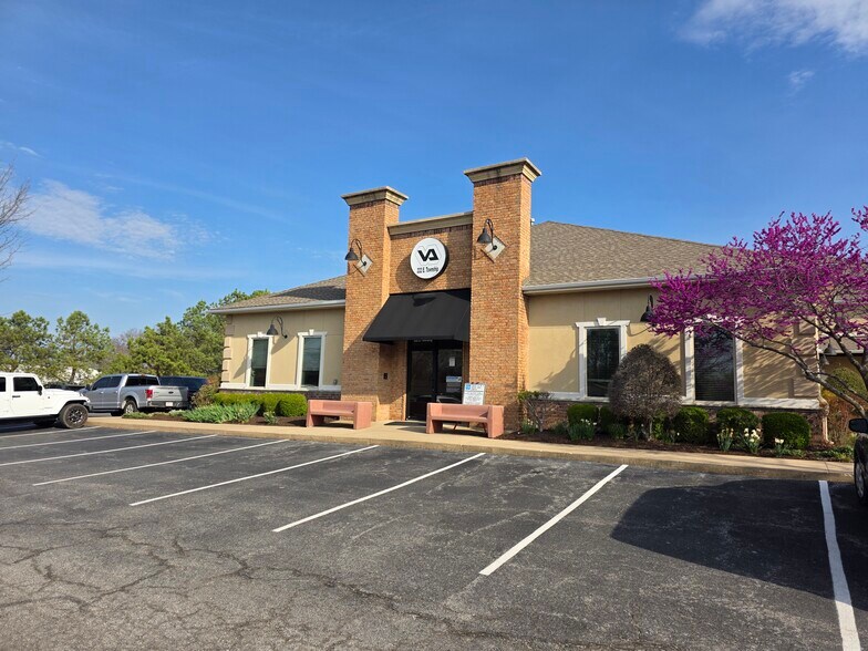 More Photos Of 216-222 E Township St, Fayetteville Medical For Sale