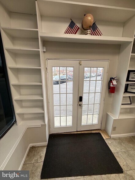 More Photos Of 476-486 Cambridge St, Fredericksburg Auto Dealership For Lease