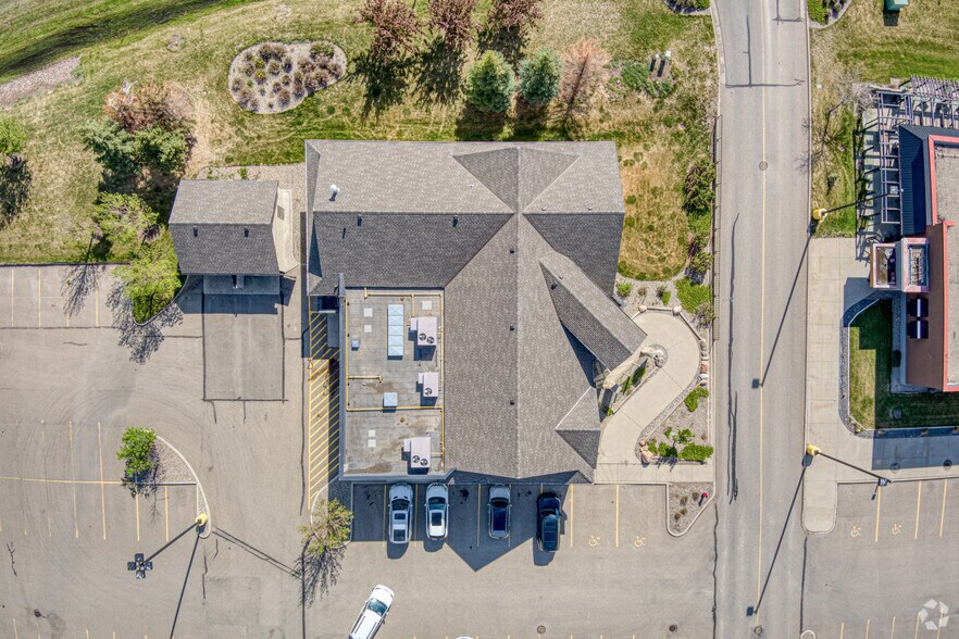 More Photos Of 3700 Mayor Magarth Dr S, Lethbridge Unknown For Lease