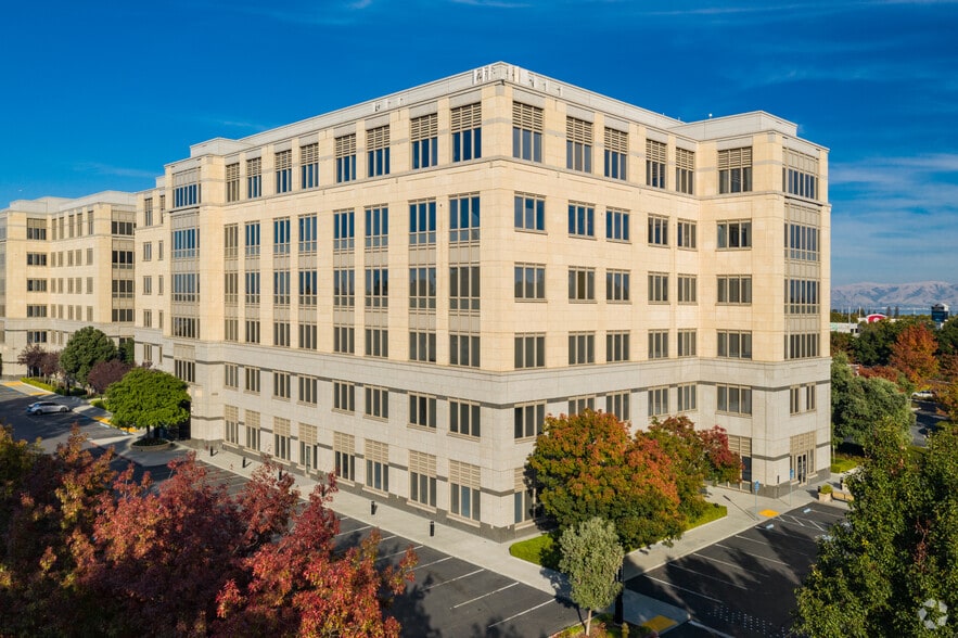More Photos Of 1950 University Ave, East Palo Alto Unknown For Lease