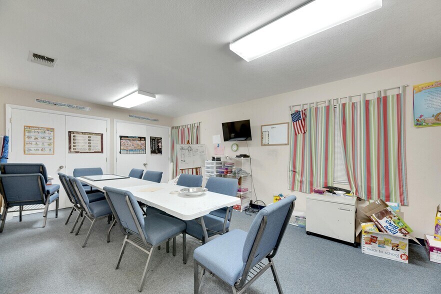 More Photos Of 3001 S Kings Ave, Brandon Religious Facility For Sale