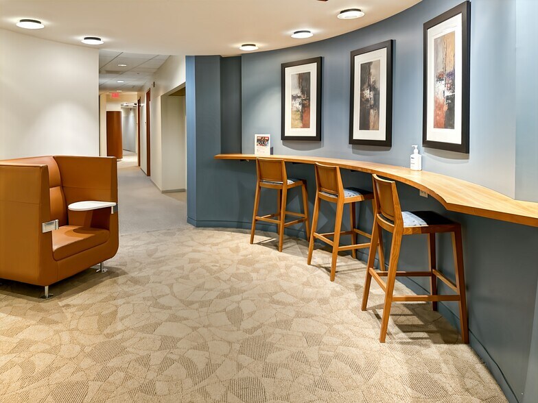 More Photos Of 51 John F Kennedy Pky, Short Hills Coworking Space