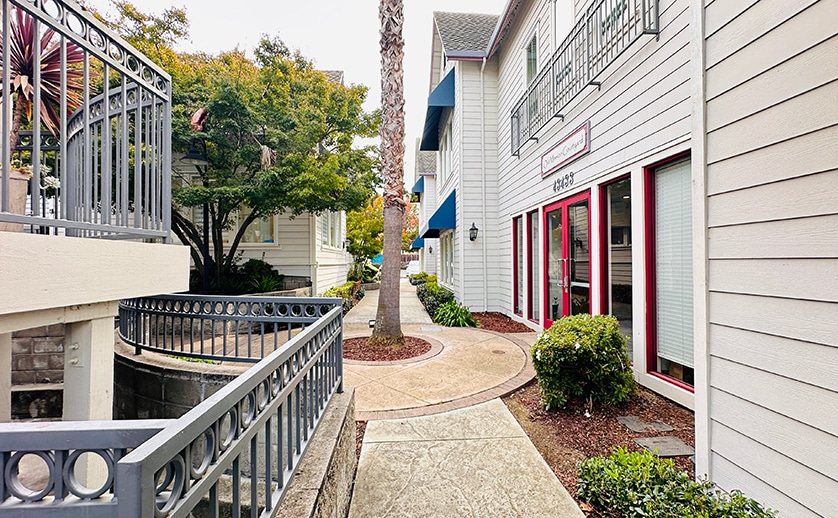 More Photos Of 43417-43423 Mission Blvd, Fremont Freestanding For Sale