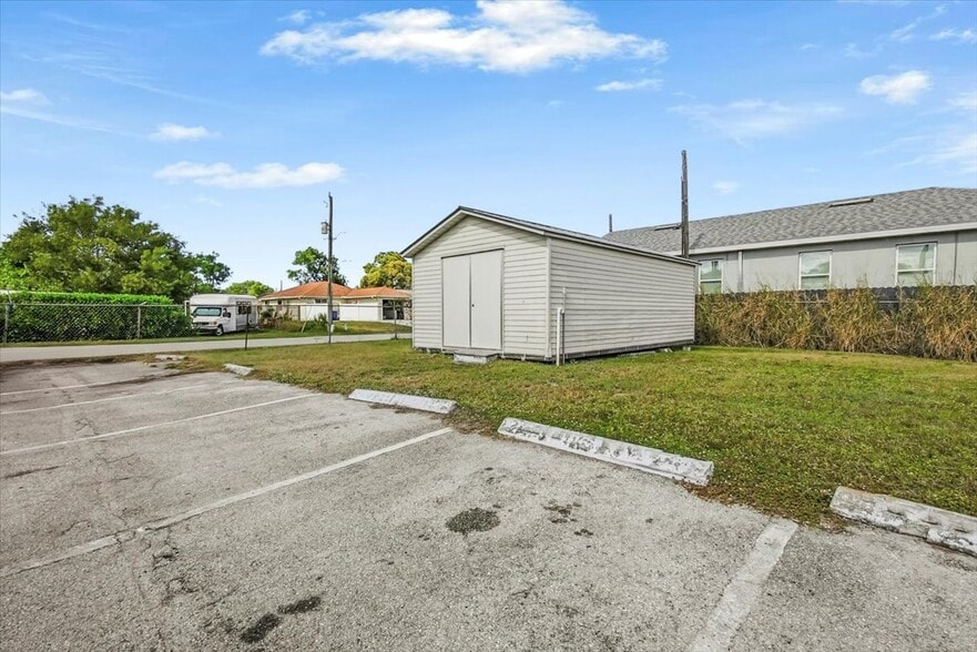More Photos Of 10401 W Terry St, Bonita Springs Restaurant For Sale