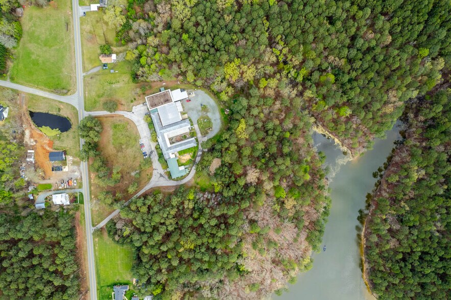 More Photos Of 1434 Farrington Rd, Apex Light Manufacturing For Sale