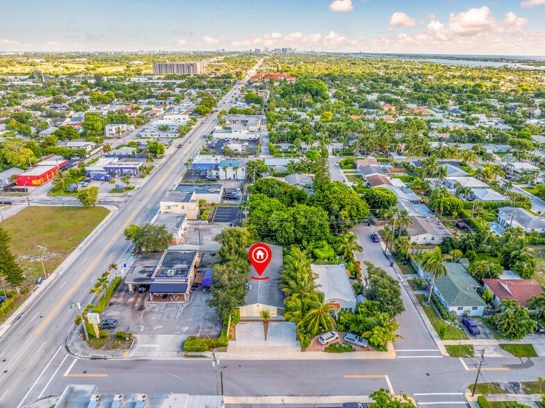 More Photos Of 1008 18th Ave N, Lake Worth Beach Apartments For Sale